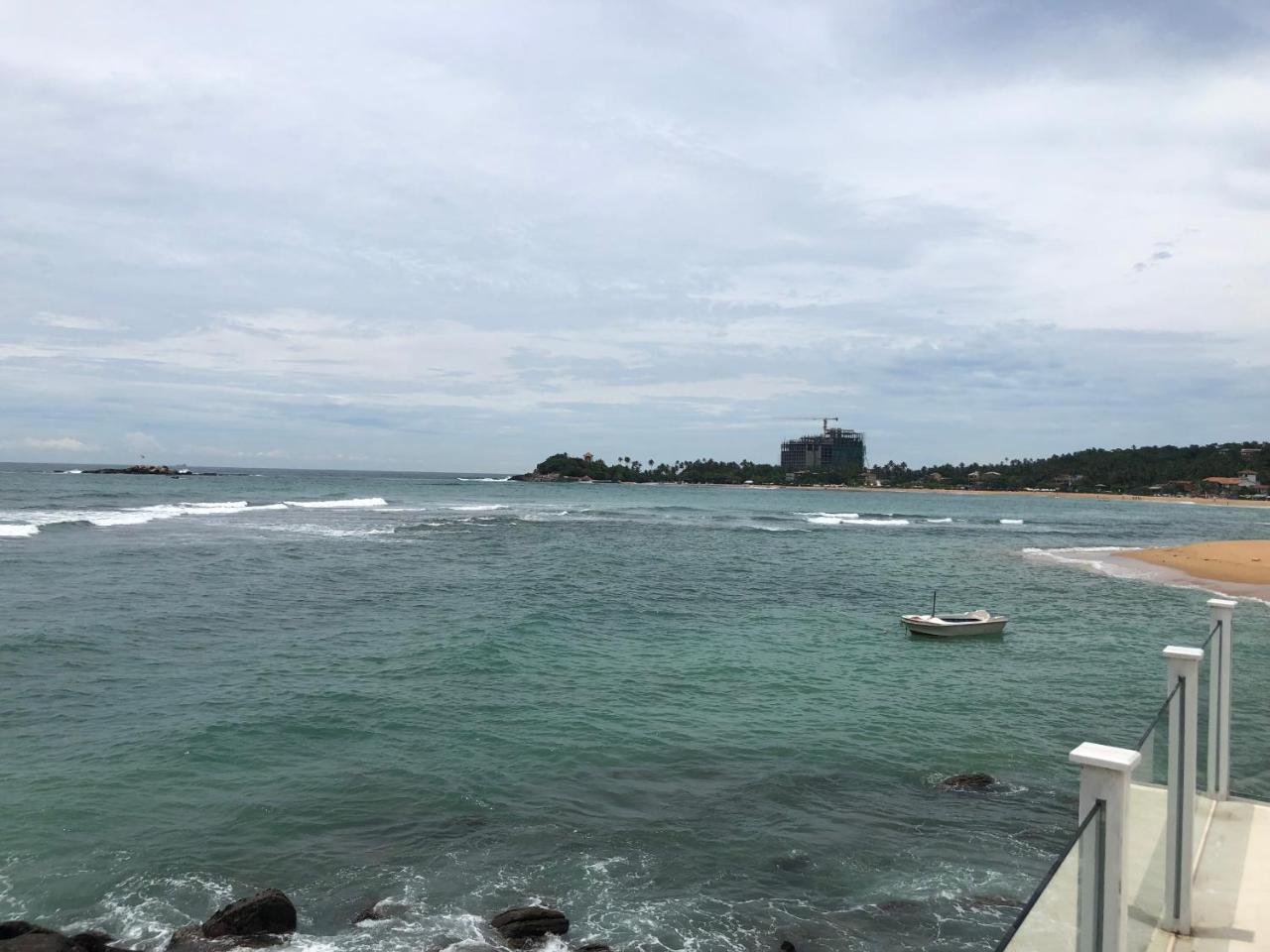 Galle Henna Beach House Unawatuna Exterior foto